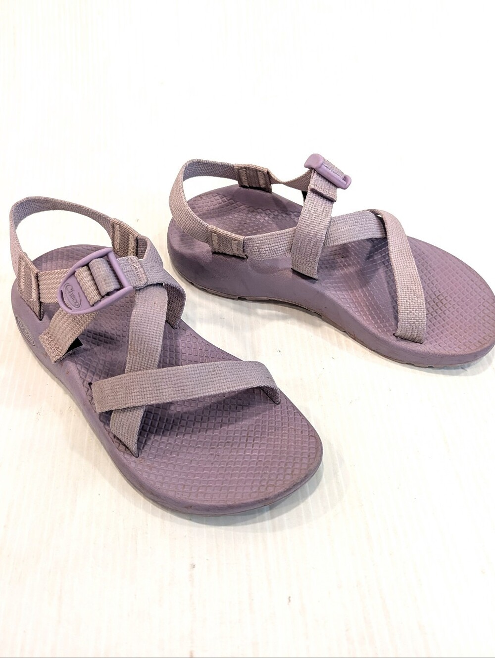 CHACO Women's Lavender Strappy Comfort Hiking Sandals Size 6